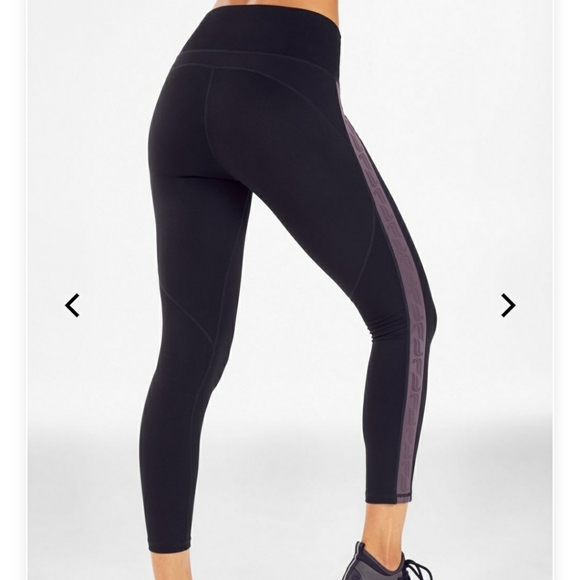 BNWT Fabletics capri - Picture 5 of 5